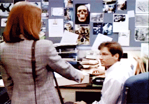 xfiles9302:  22 yrs ago Mulder &amp; Scully came over the airwaves in front of