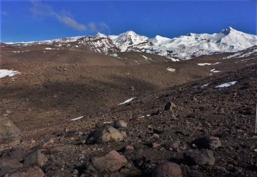 quantumbeam:Mt. RuapehuA Taupo Volcanic Zone (TVZ) deli, aktiv tagja, 2797 m. Utoljara 2007-ben tort
