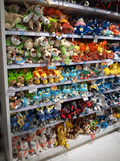 karaiel:Plushies at Mega Tokyo Pokemon Center