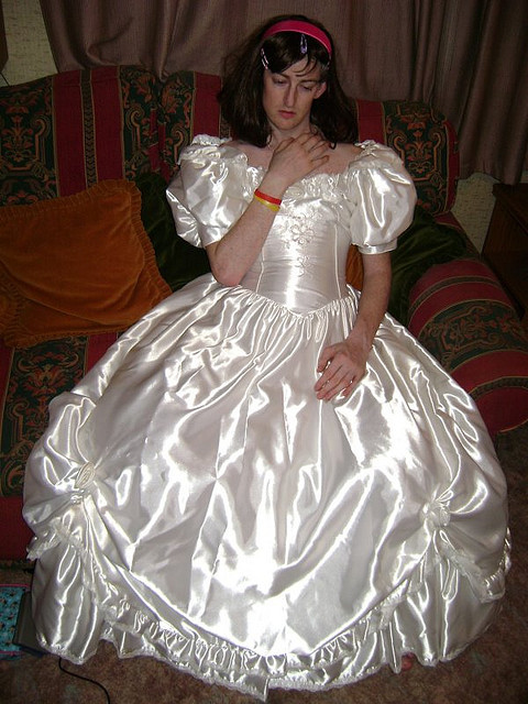 thetransgenderbride:This young and beautiful TV bride is Sophie Marie.