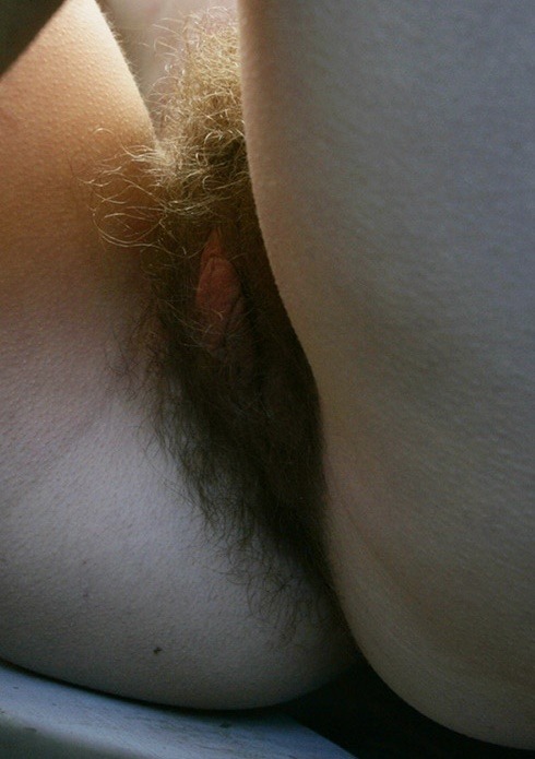 hairy-teeners:  Katrina 18yo 