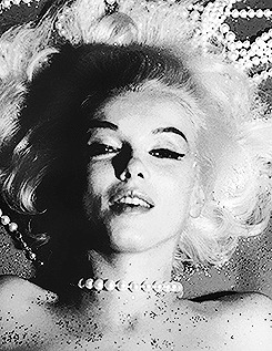 XXX elsiemarina:  Marilyn Monroe by Bert Stern, photo