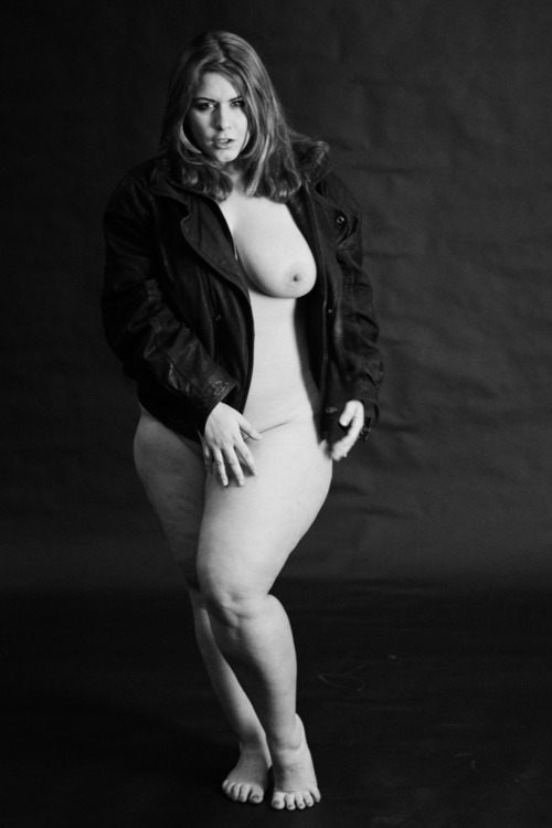 justforthemojitos: Beautifully done B&W of @londonandrews Beauty