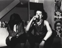 janiejonesrules:  Sid Vicious & Jeanette