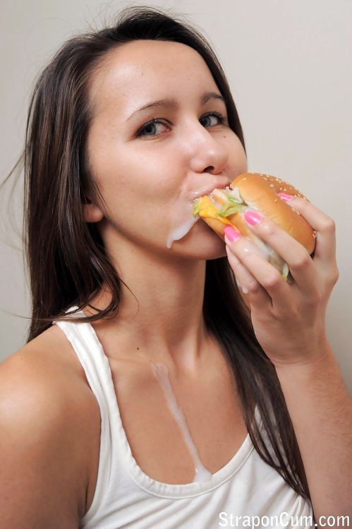 Sex thehouseofcum:  Cumming on food and a cum-hungry pictures