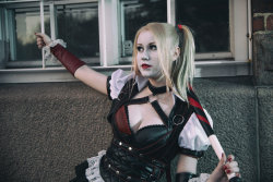 hotcosplaychicks:  Arkham Knight Harley 3