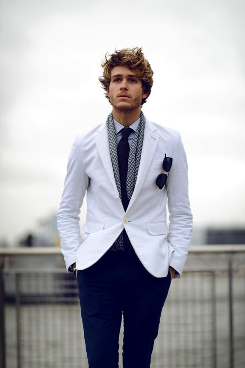 gentleman-forever:  White and Blue facebook.com/GentlemanF