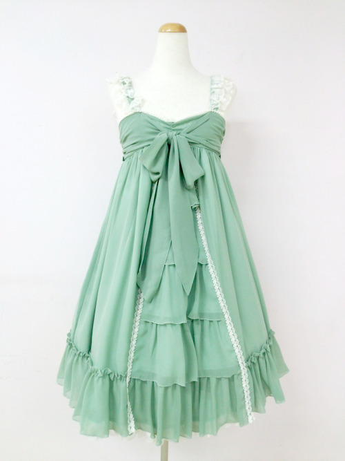 heckyeahlolitafashion:  BTSSB Kanazawa: 入荷★バッスルベビードールジャンパースカート
