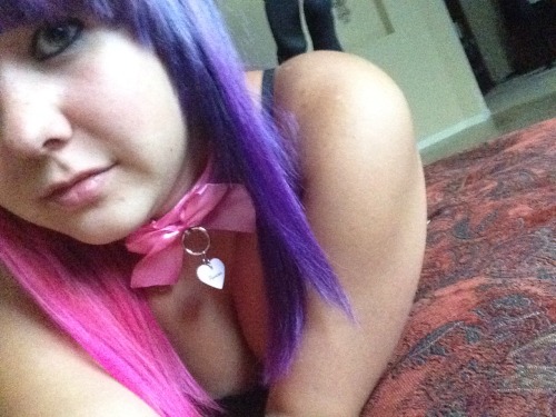 dontshowthistoyourparents:  If I had more money I would spend all of it on kittensplaypenshop  I need to buy a pink and purple collar along with ears to match 