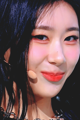 Chaeryeong | Untouchable 240112 Music Bank.