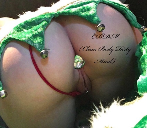 cleanbodydirtymind18:  Part 2 of 2 - Christmas In July (Wednesday July 25, 2018) Edition from @cleanbodydirtymind18 🍑❤️ 💎💋 Half a year to go but here’s my early gift for EVERYONE who has made our time on Tumblr, a fun and sexy adventure.