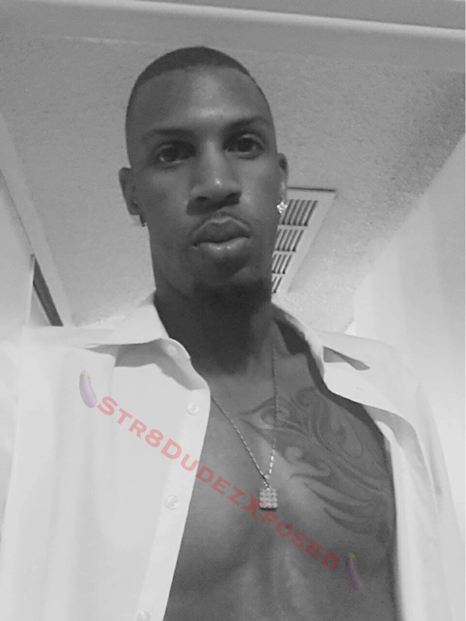 str8dudezxposed:  Here is Don 6'5 big dick ass Http://www.Str8DudezXposed.tumblr.com