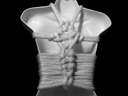 ropebondagebyahab: Corset Harness with Cross Back My variation on a design by TKB