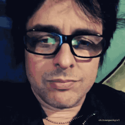 tumblr_pa6xt3EIgc1sm290bo1_400.gifv