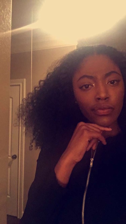 rh-are:  MelaninMuva🇳🇬