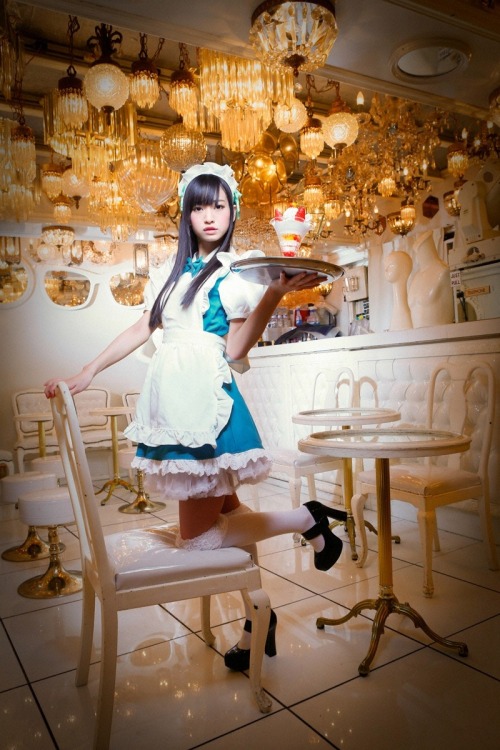 beolab5:Asian Maido Cafe - Undefined Girl