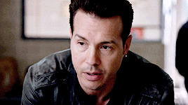 tessgrway: endless list of favorite characters: antonio dawson; chicago pd  You