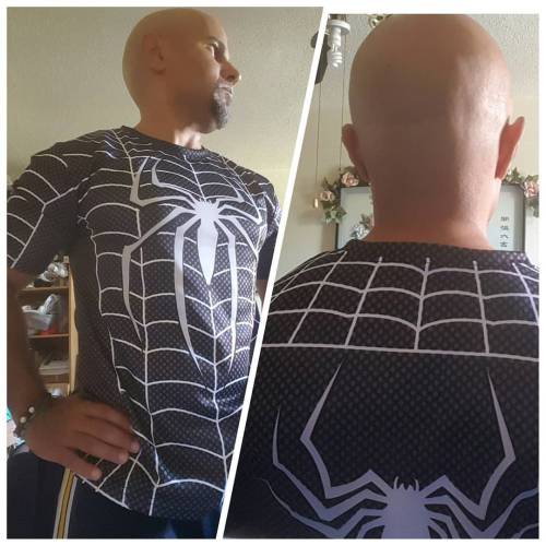 Definitely feeling my new shirt! #inspired by @angeltheface_of_fitness #spidey #spiderman #superhero