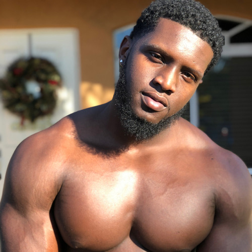 darkskinboy:https://www.instagram.com/blameblackboys/
