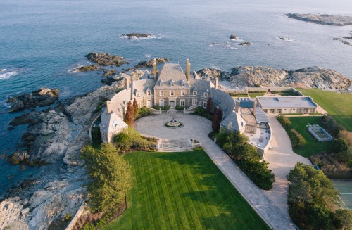 fuckyeahrhodeisland:PRICE REDUCTION - At $17.5 million, Newport mansion is most expensive 