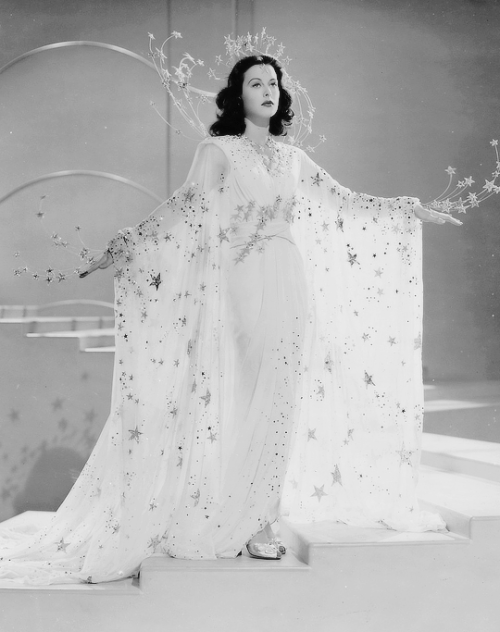vintagegal:  Hedy Lamarr in Ziegfeld Girl (1941) dir. Robert Z. Leonard, Busby Berkeley