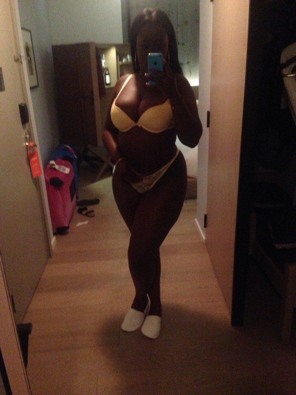 tee-ambition: darkniterisesagain:   tee-ambition:  Miami Heat has me like…   They
