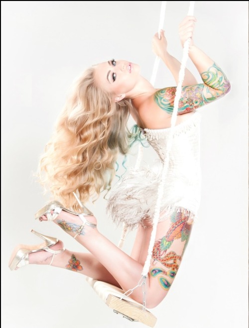 Hot Girls Inked