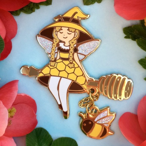 sosuperawesome:Bee Witch’d PinsJeileen Art on EtsySee our #Etsy or #Bees tags