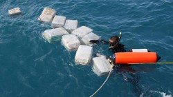drugwar:  300 Kilos of Cocaine Worth Ů Million Found Floating Near Puerto Rican Coast