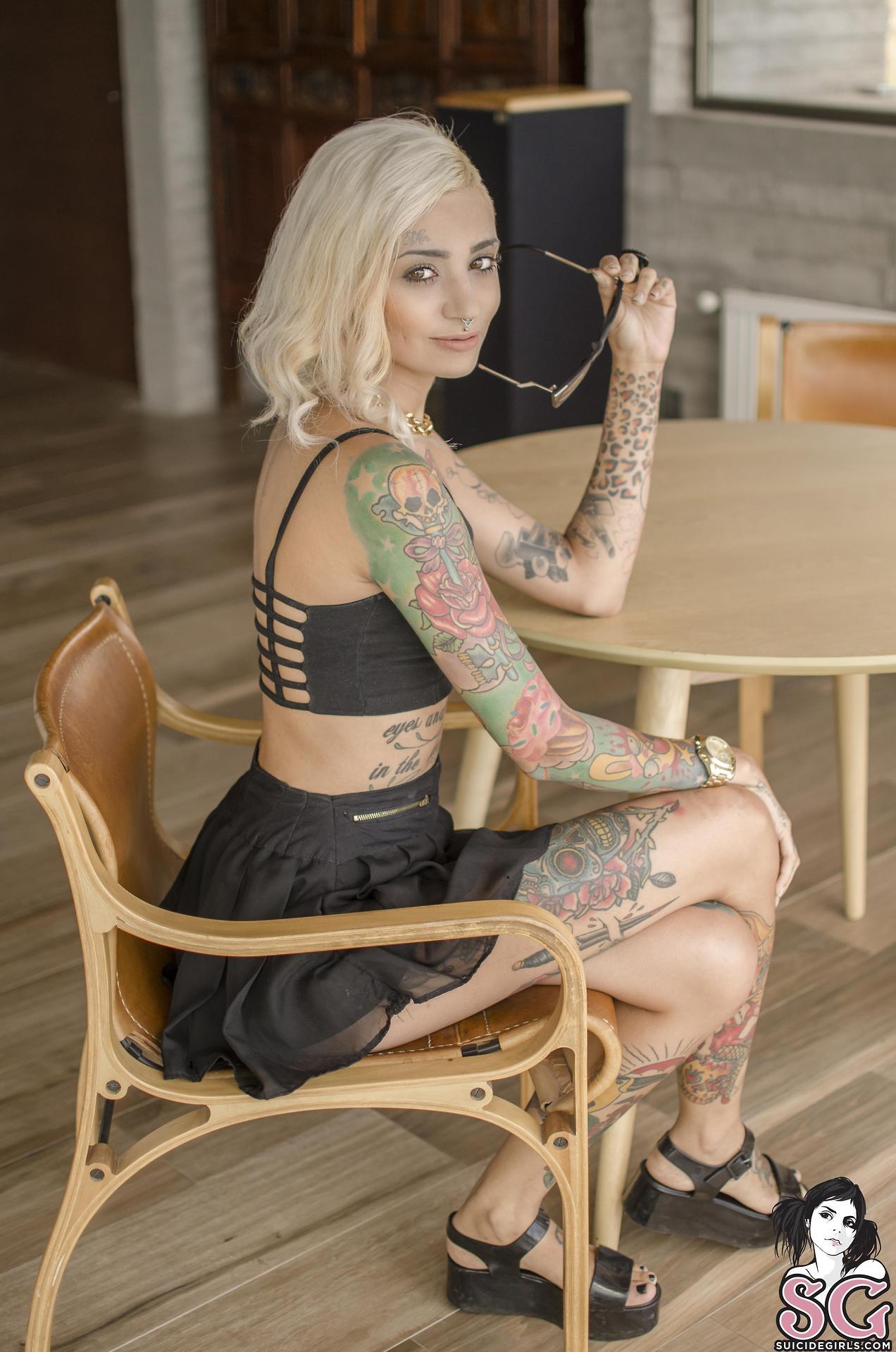 myfavoritesuicidegirls:  
