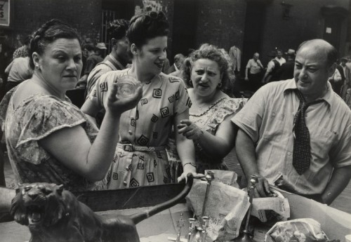 moma-photography: Orchard Street, Dan Weiner, 1949, MoMA: PhotographyGift of Sandra WeinerSize: 9 ¼ 