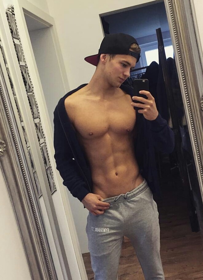 MORENO 💎