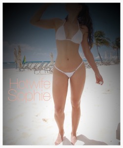 Elfabbs:  My Wife Sophie Is In A “Solo” Trip With Some Friends Girls In The Caribbean…