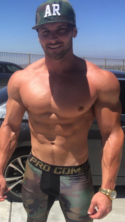 gymboypaul:  Built and proud - a natural combination!