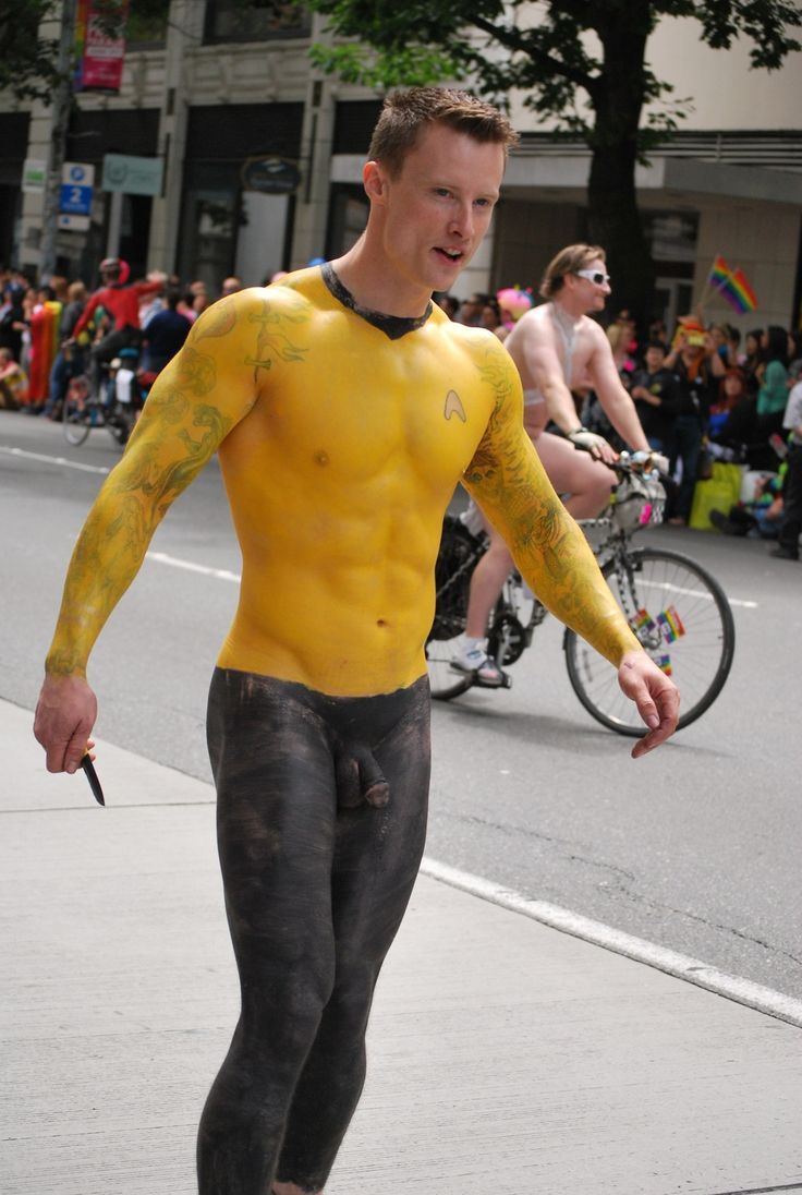 ●●● GRATUITOUS PUBLIC NUDITY ♂