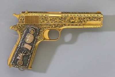 Not to everyone’s taste, perhaps, but one of our favourite handguns ever was that owned by Fidel Castro. A friend of his, engraver John Ek, offered to goldplate his 1958 .34 caliber Colt handgun with spectacular results. The following Bay of Pigs