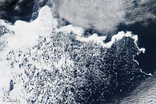 Strange ice patterns off the Antarctic PeninsulaThe VIIRS instrument aboard NASA&rsquo;s Suomi satel