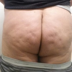 beautifulchubs:  Bottom chub in NYC  Who