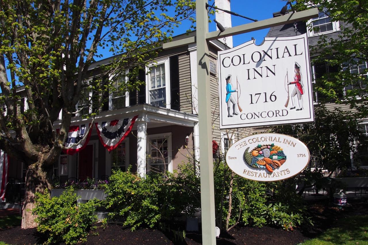 historical-nonfiction:  Concord’s Colonial Inn has one of the longest and most