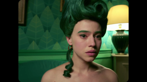 ilovecinemarion:Lou de Laâge in Belle à croquer (2017)