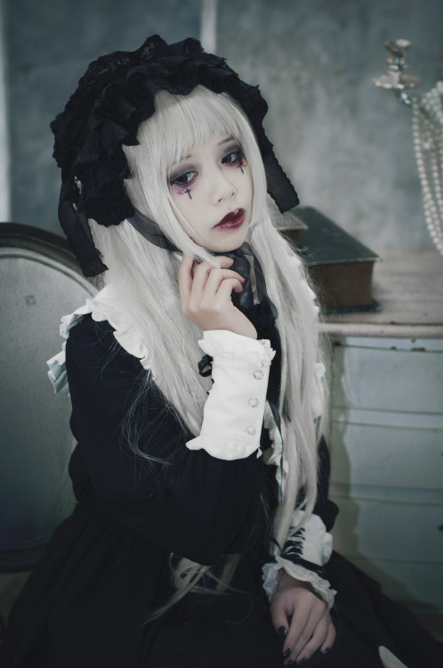 purinesesu: [ ♰ The flowers that bloom in darkness ♰ ]   ♰ Model: Mun  ♰ Retouch: Zin