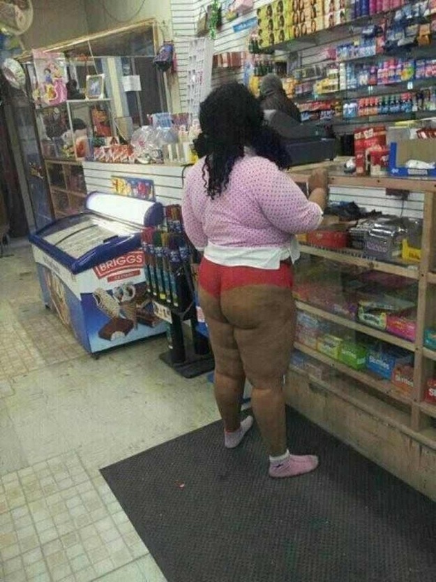 alliwantisbuttandbooty:  FOLLOW ME!