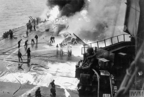 lex-for-lexington:“Seamen fight a fire on the flight deck of the USS Saratoga caused by one of seven