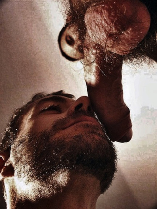 temple-of-apollo:  what a man smells like…. 