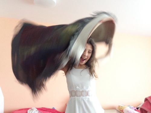 areweoutofthewoodsyetgreat: Danielle tries to be a blanket dancer a photomentary