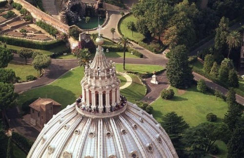 malemalefica: The dome of St. Peter’s Basilica is the highest dome in the world. It was built from 1