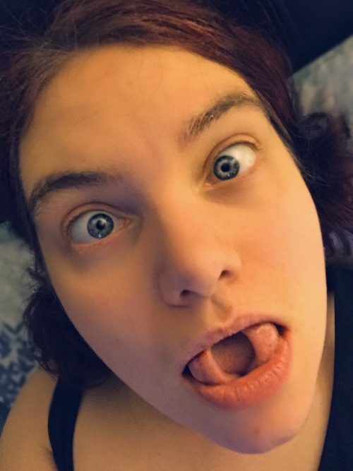 vehlr:I was going to do a selfie a day, but I’ve managed four in a week and honestly that’s as good 
