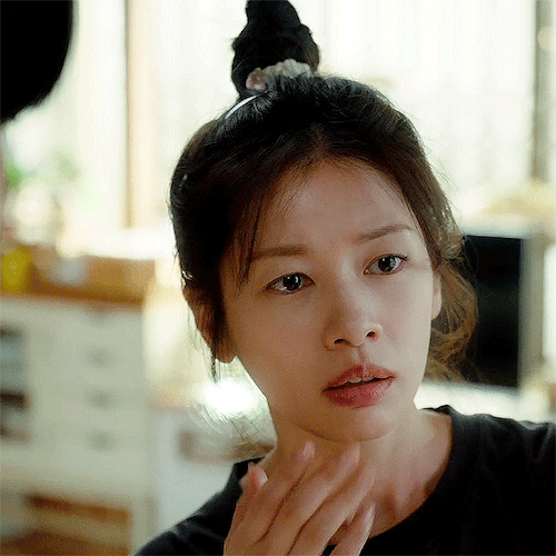 JUNG SO MIN As BAE SEOK RYU In Mom's Friend's Son (Love Next Door, TvN/Netflix 2024) The Category Is