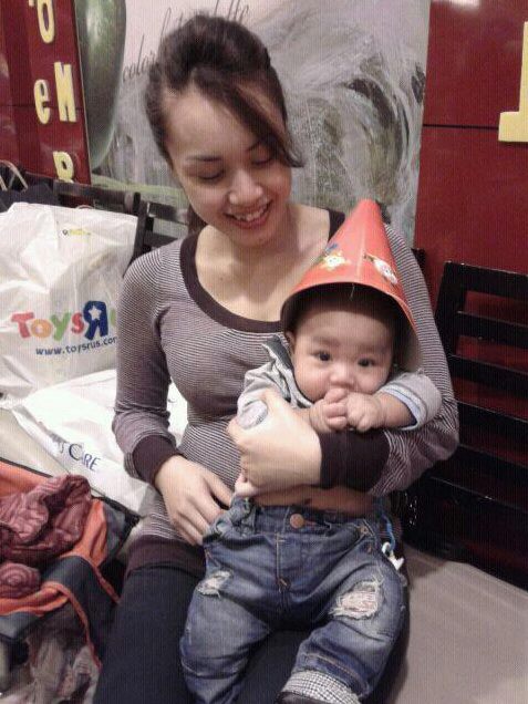 aduka20: thorbaik: Hot mama…farah Wow…love hotz mana..