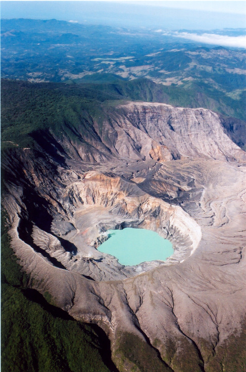 lvndcity:  Volcan Poas, Costa Rica by Bill Holmes | Flickr